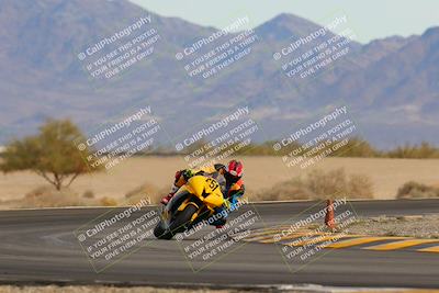 media/Dec-17-2022-SoCal Trackdays (Sat) [[224abd9271]]/Turn 15 (155pm)/